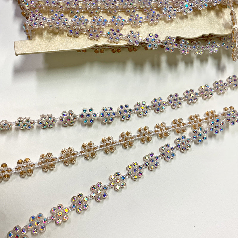 Stretch Rhinestone Trims Belagio Enterprises - 1/2